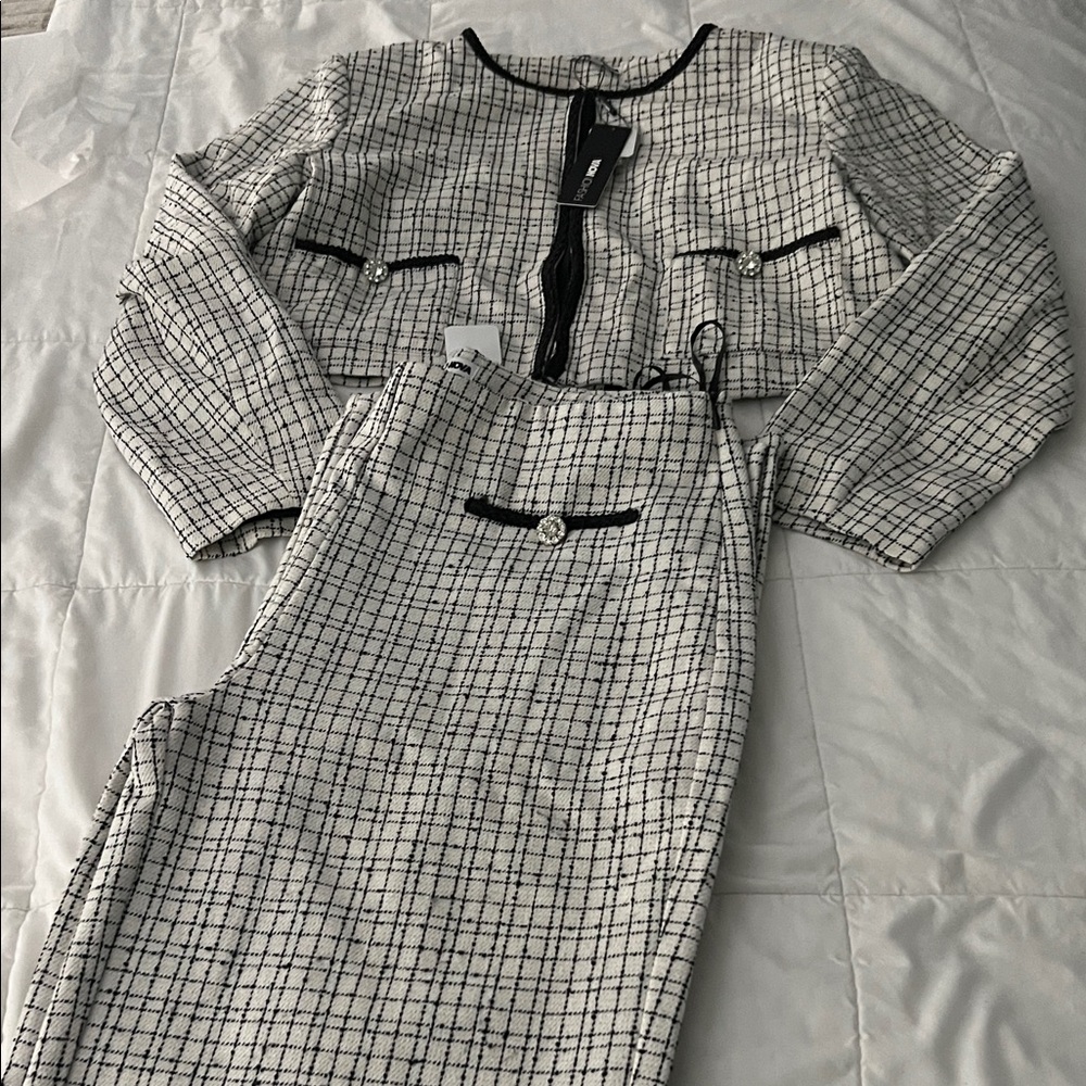 Chic Black and White Plaid Skirt Suit
